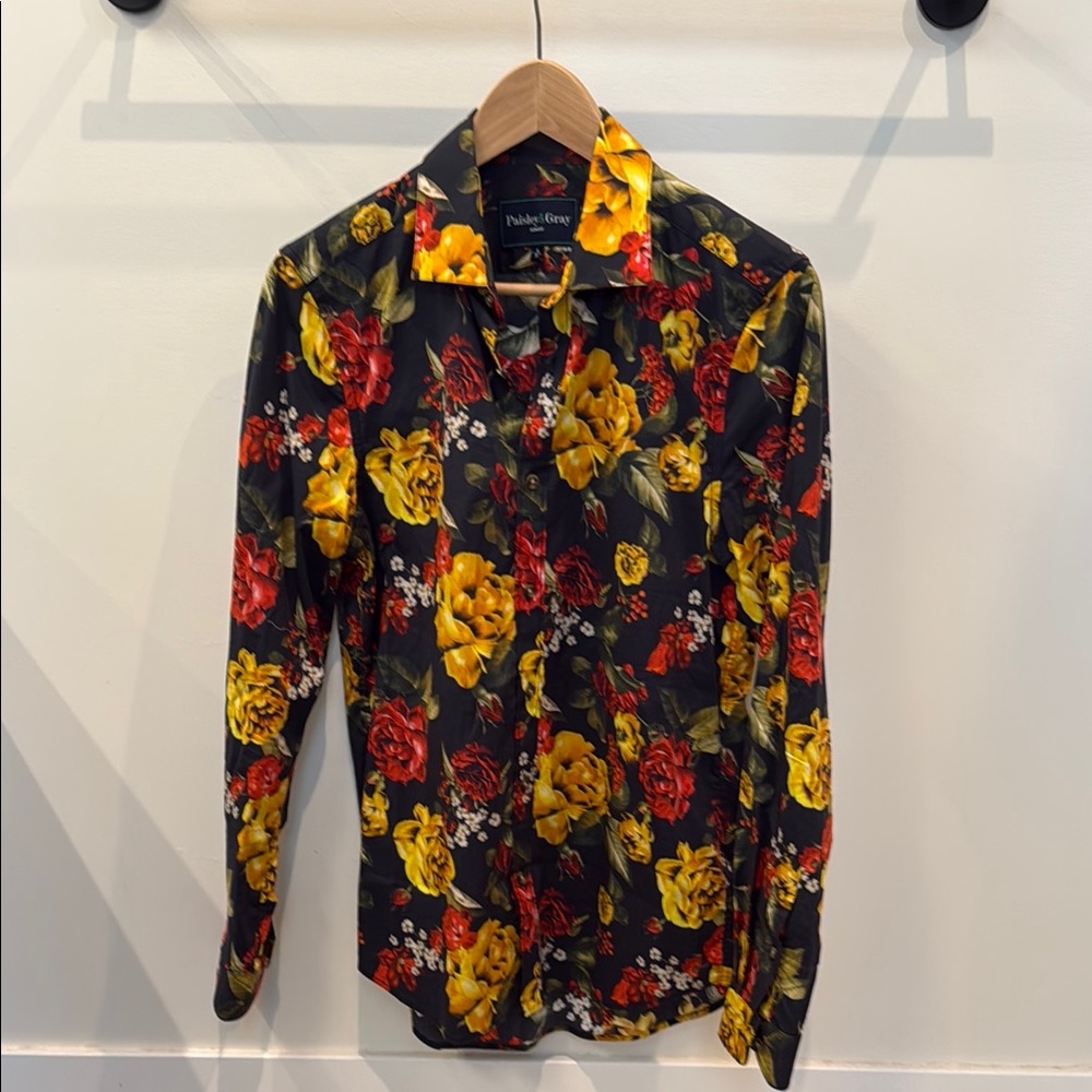 paisley & Gray: Men's Floral Shirt - Black, Red, Yellow